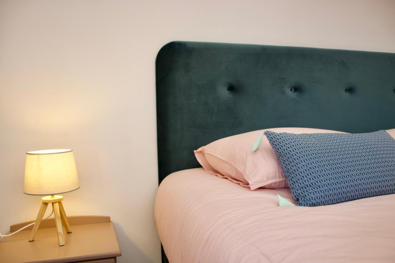 Le Logis D'Anne-Sophie Bed & Breakfast Chuignolles ภายนอก รูปภาพ