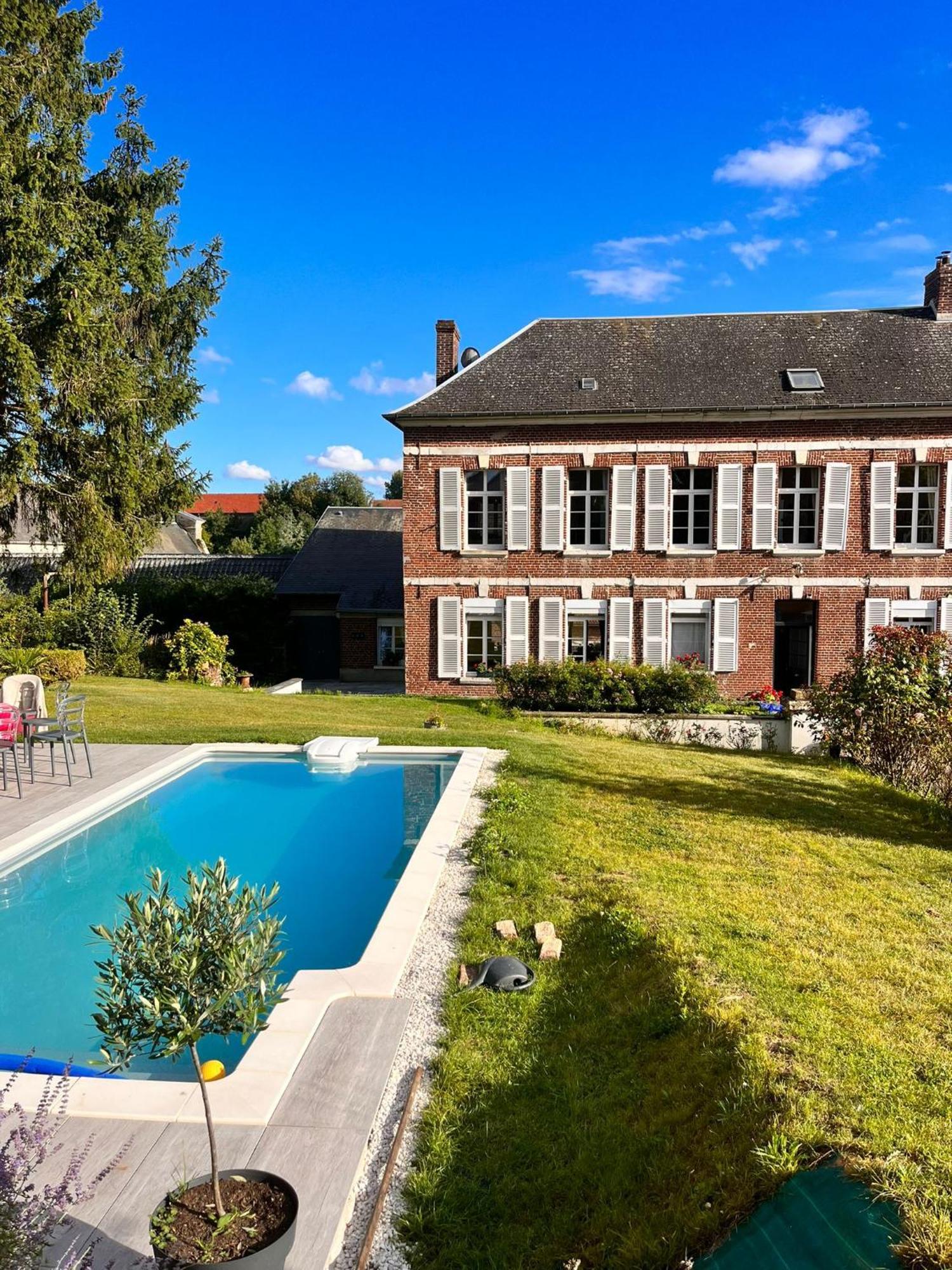 Le Logis D'Anne-Sophie Bed & Breakfast Chuignolles ภายนอก รูปภาพ